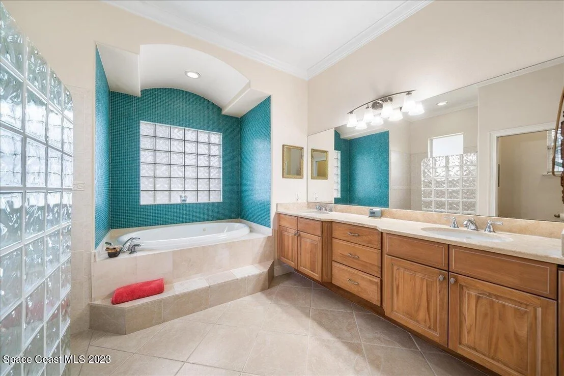 Photo of 373 Flanders Drive