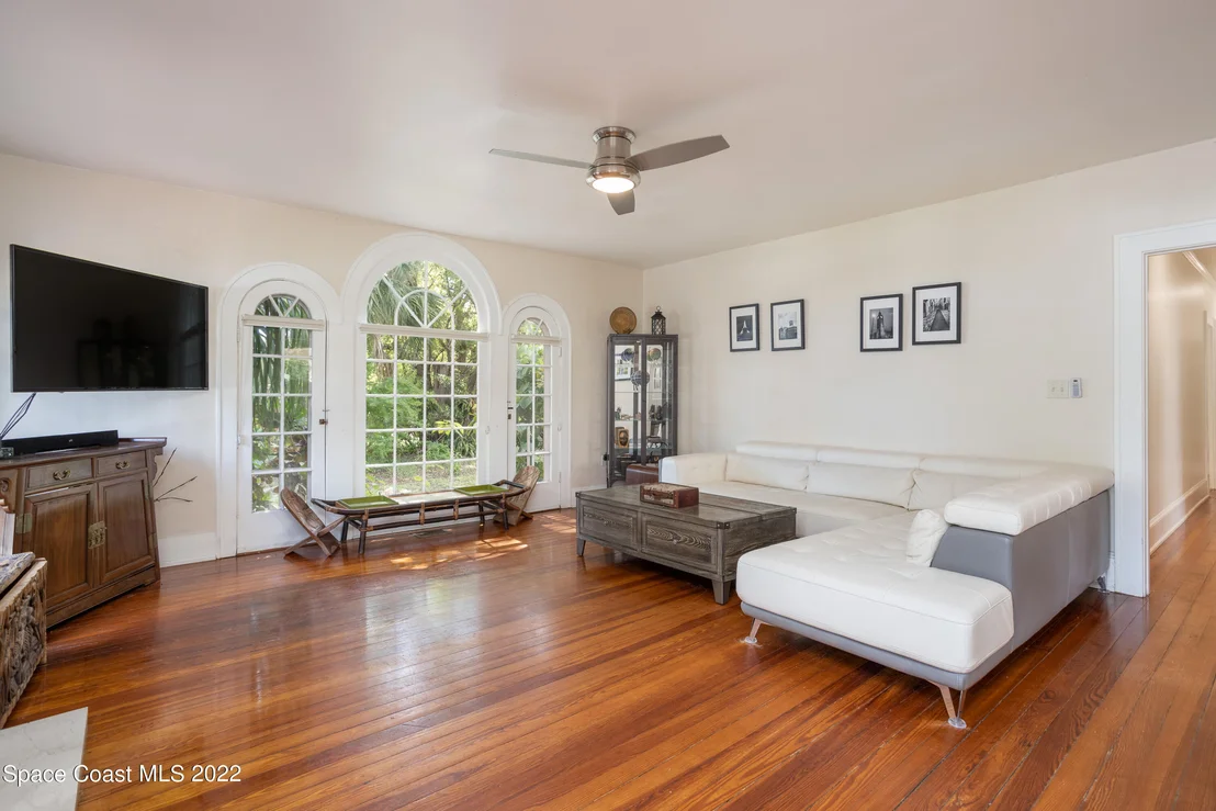 Photo of 115 Valencia Road