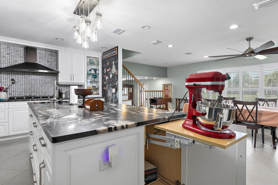 Photo of 1054 Pinetree Drive