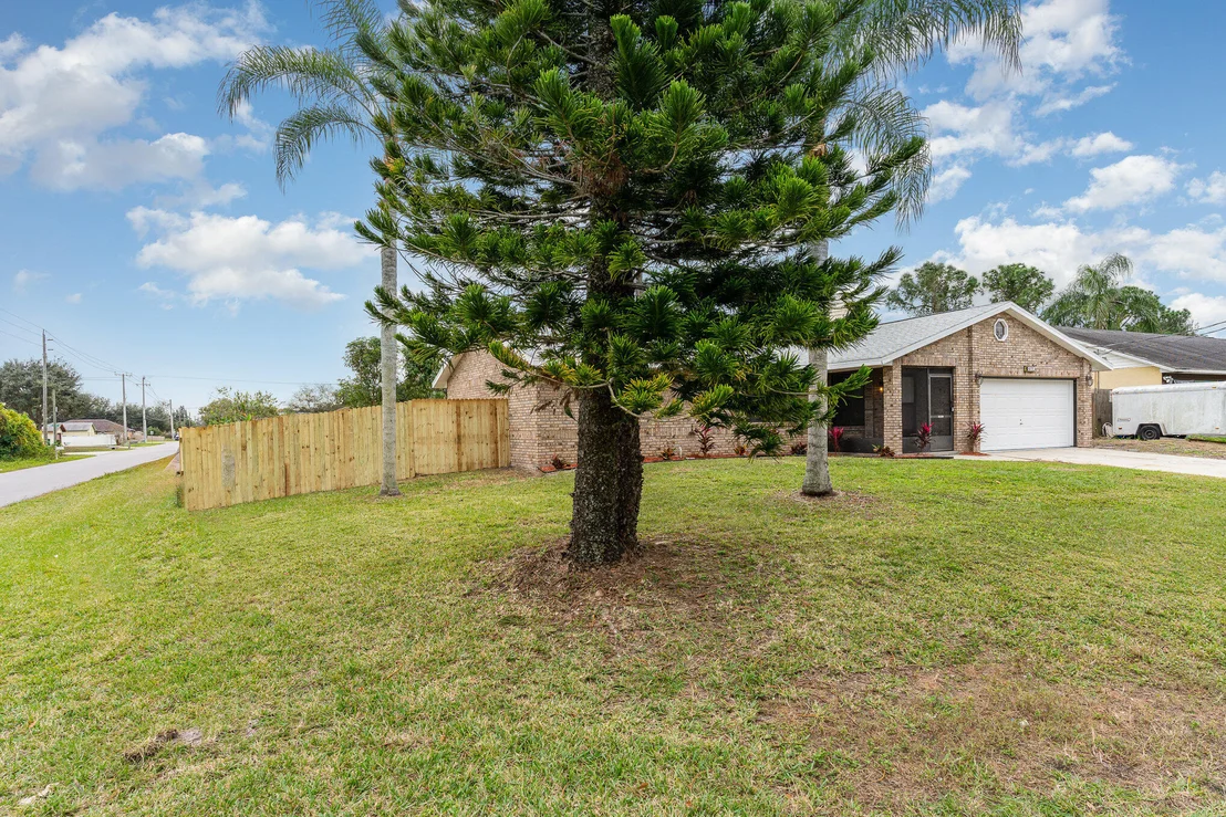 Photo of 6375 Hudson Road