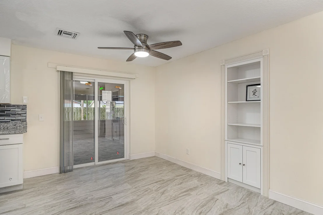 Photo of 2896 Lancaster Road