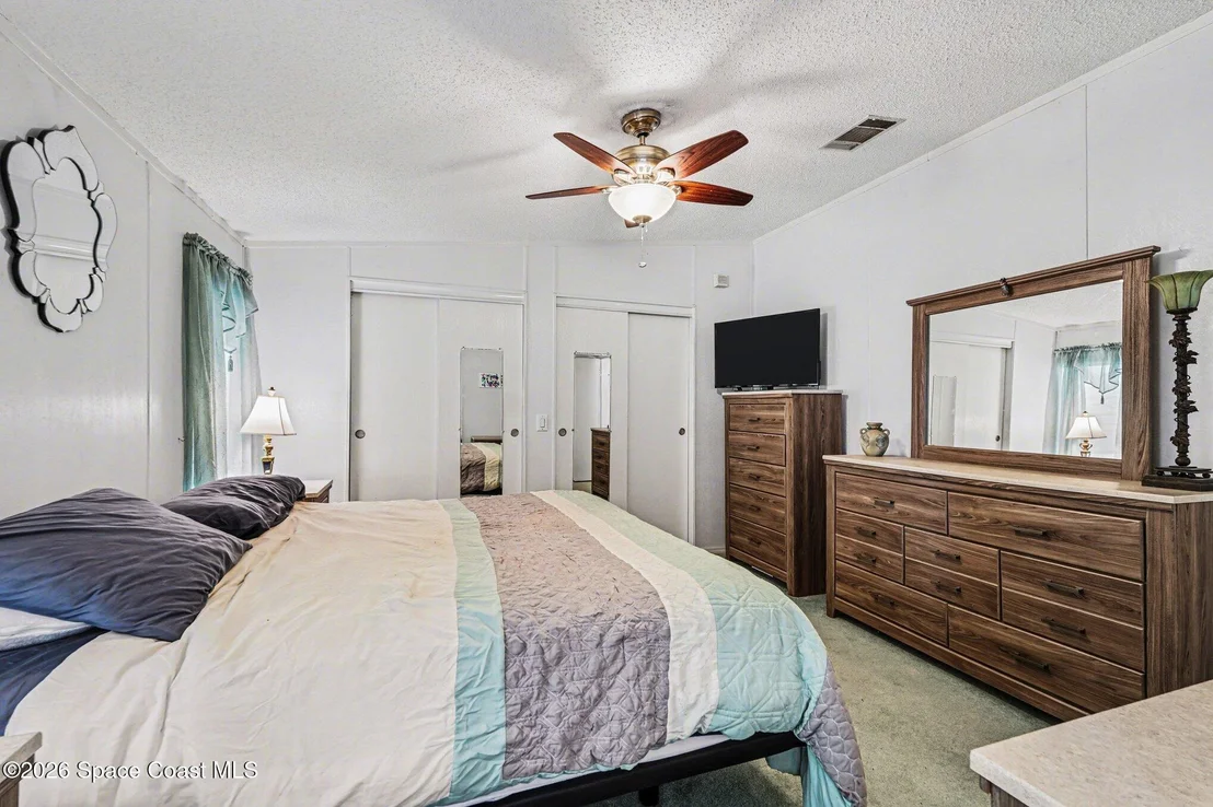 Photo of 210 Kiwi Drive