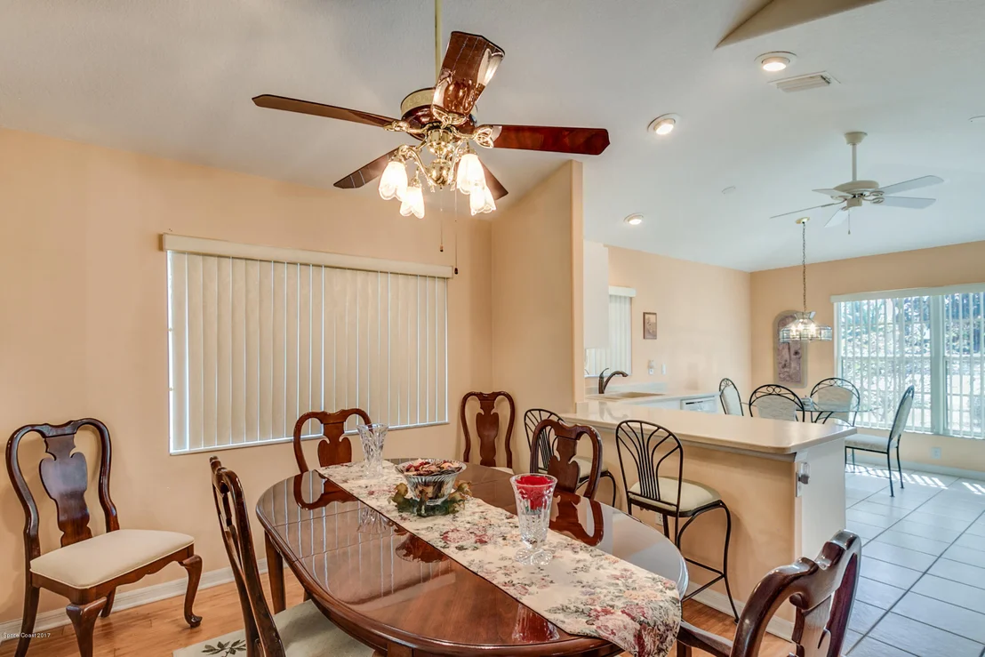 Photo of 1886 Sun Gazer Drive