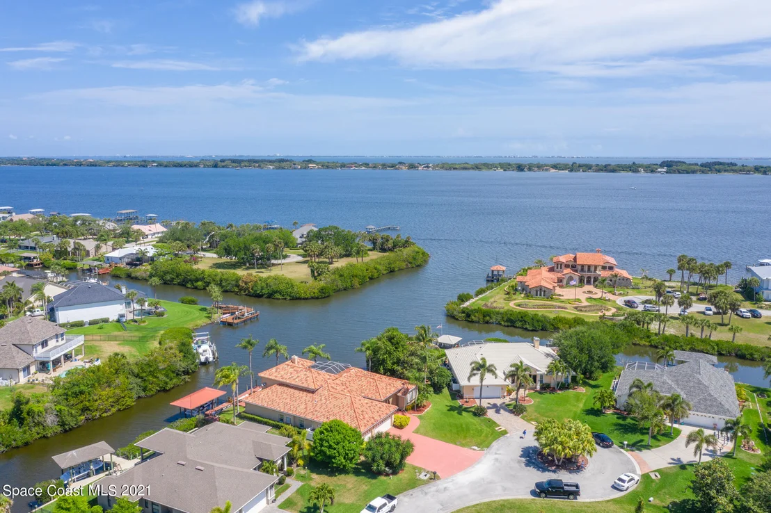 Photo of 502 Topsail Drive