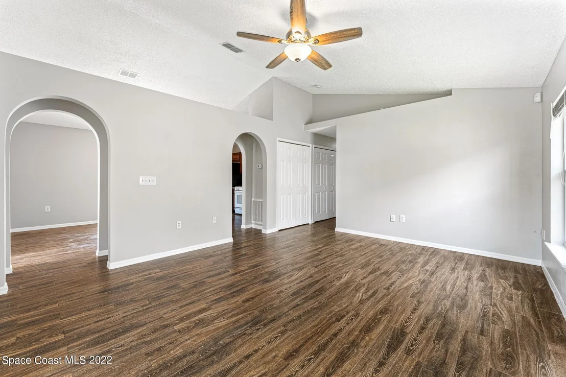 Photo of 2800 Maderia Circle