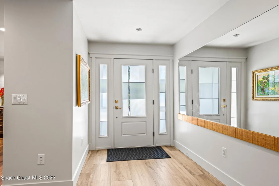 Photo of 200 Oak Street
