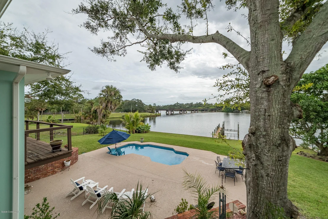Photo of 1131 Rivermont Drive