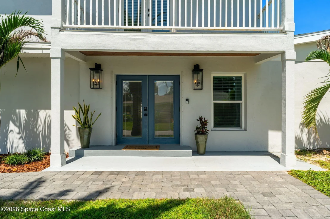 Photo of 470 Seabreeze Drive