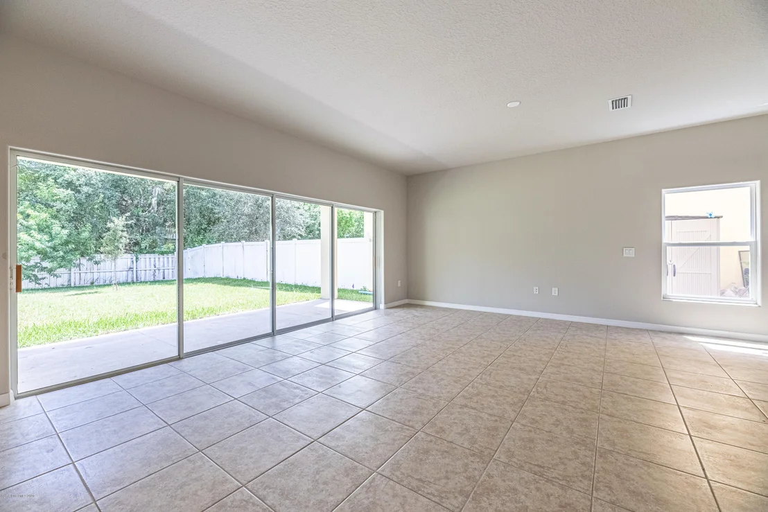 Photo of 544 Dryden Circle