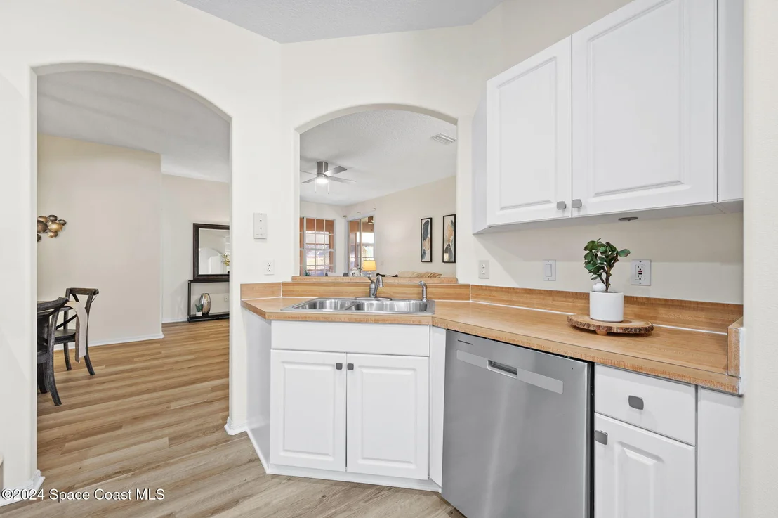 Photo of 4782 Parkstone Drive