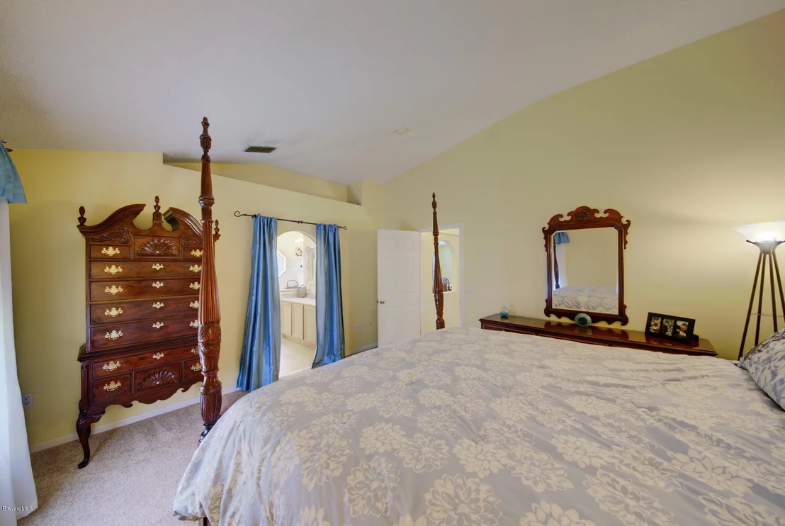 Photo of 8504 Ivanhoe Drive