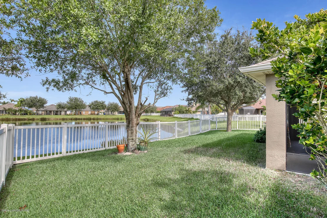Photo of 2371 Bridgeport Circle