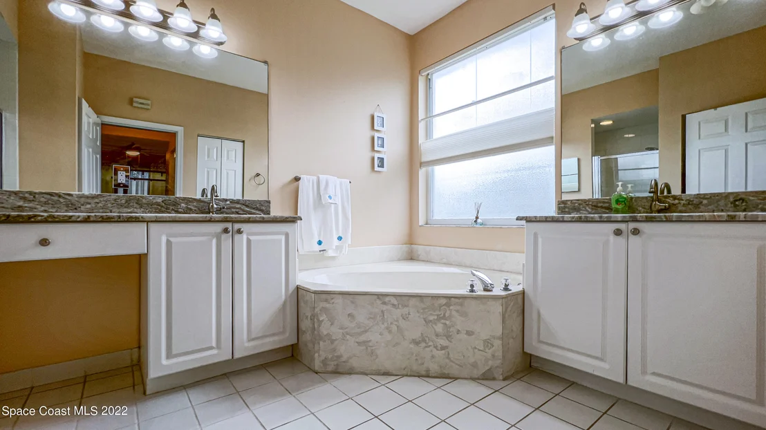 Photo of 1435 Tradewinds Way
