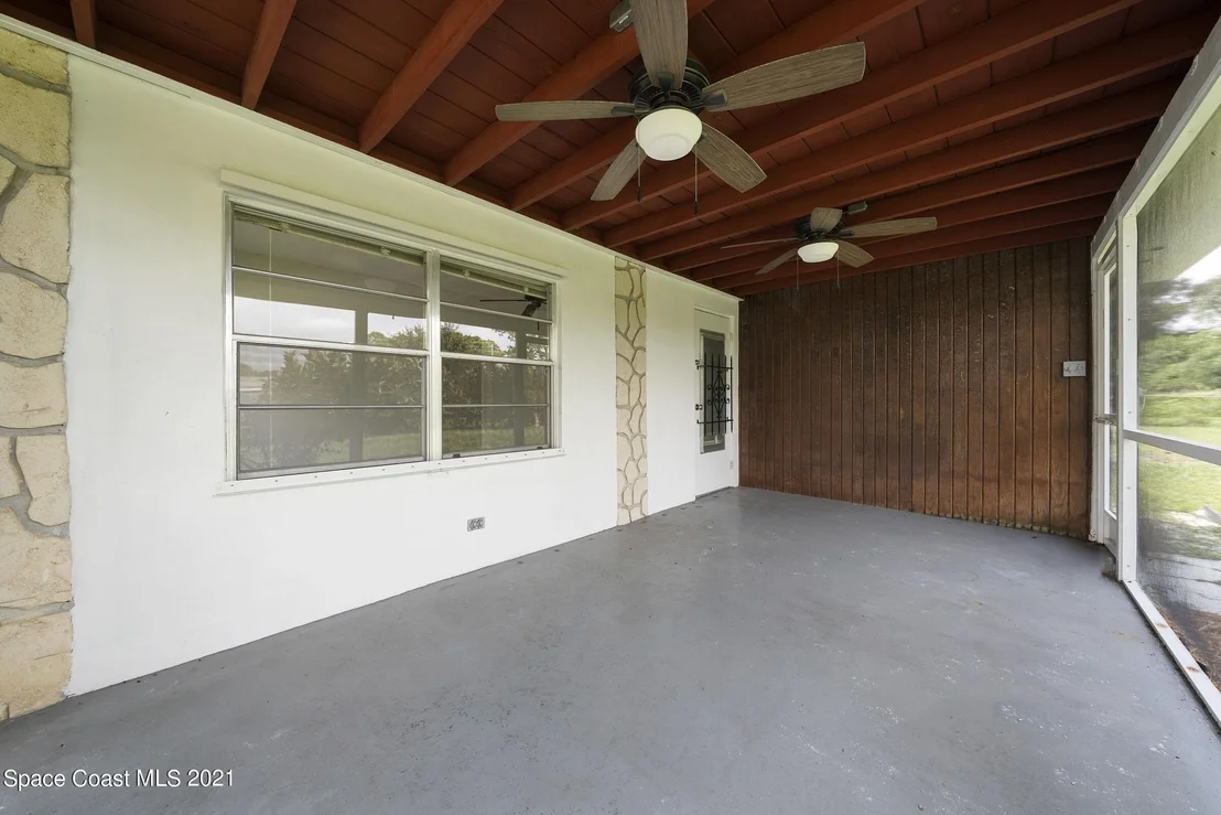Photo of 2304 Parsons Avenue