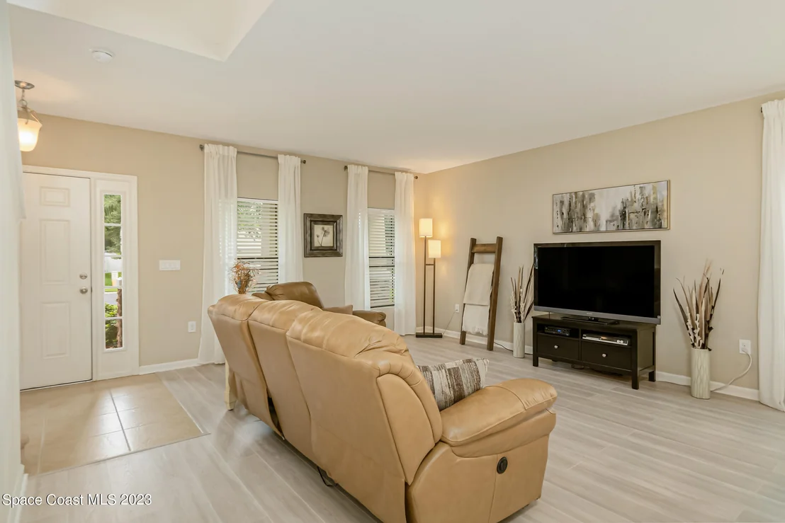 Photo of 1243 Hailey Street