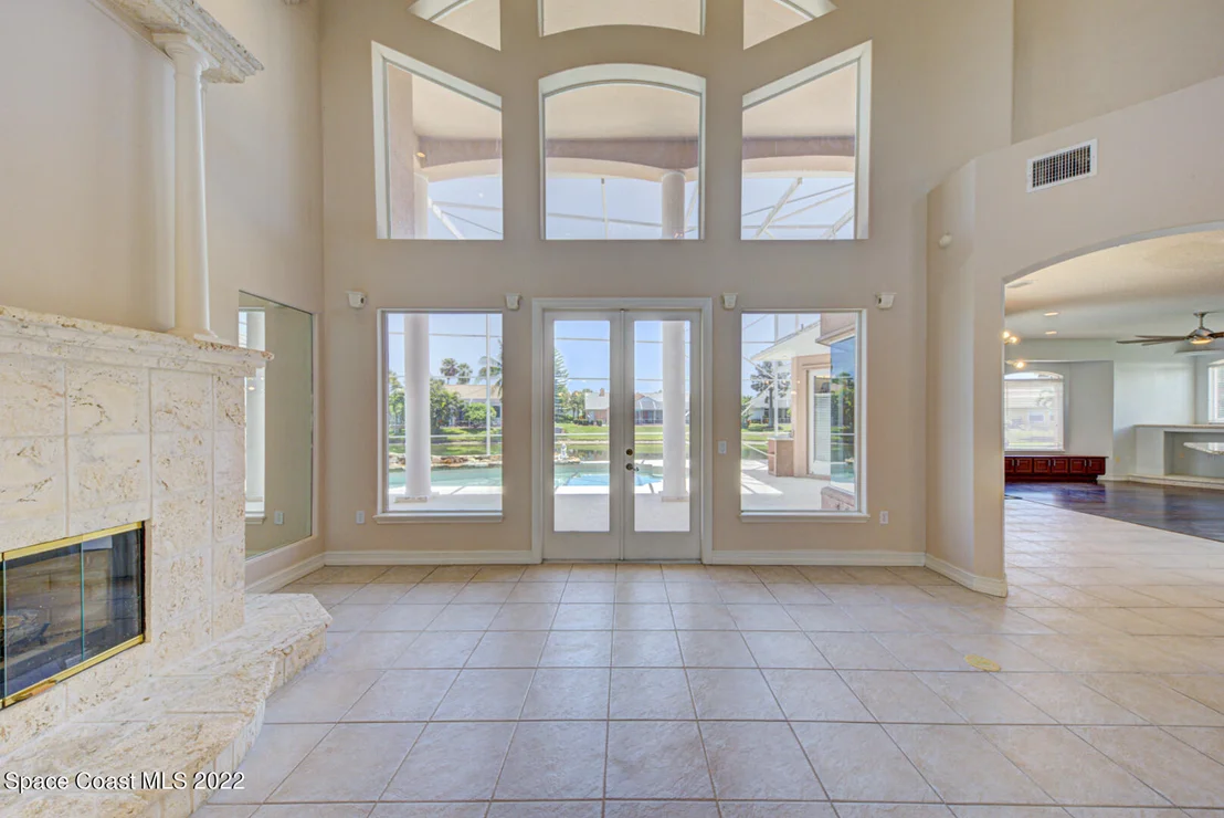 Photo of 334 Island Drive
