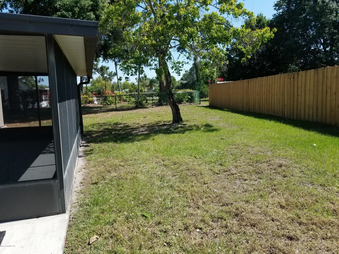 Photo of 949 Ginger Way