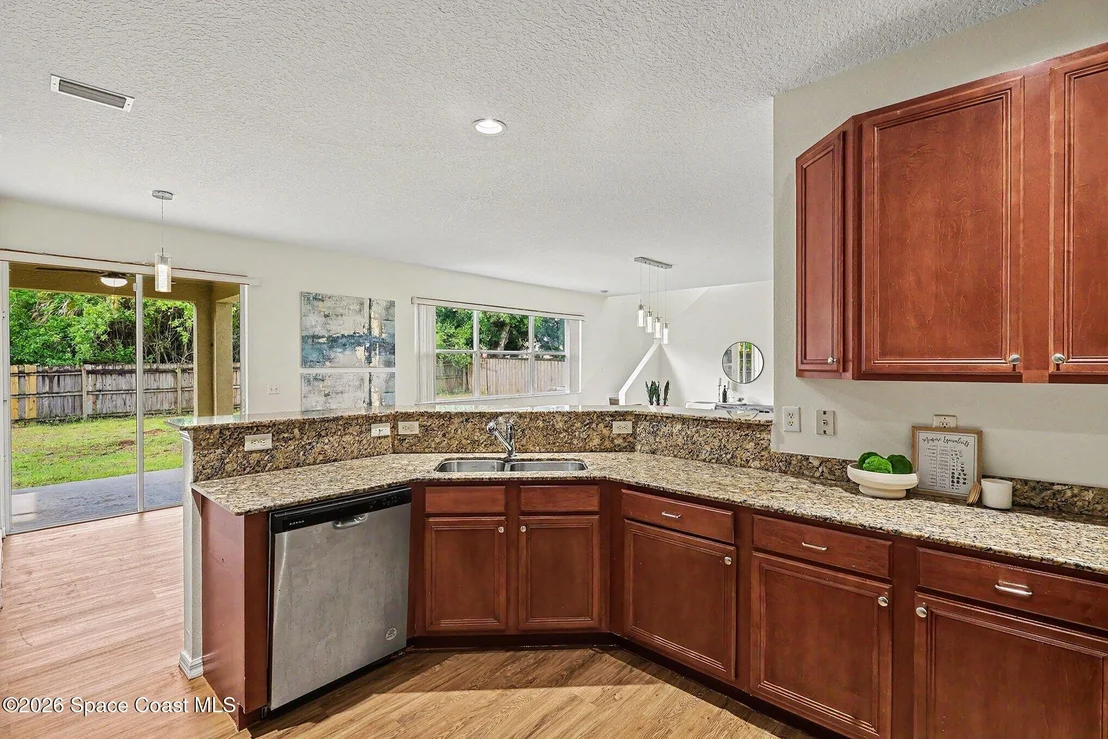 Photo of 3798 Jupiter Boulevard SE