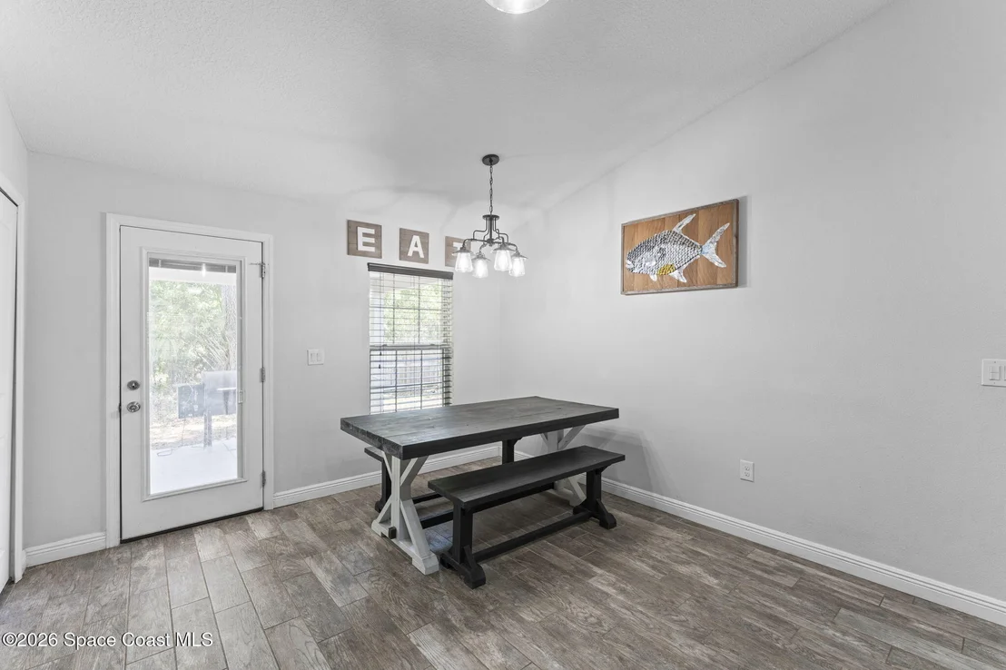 Photo of 6435 Wien Lane