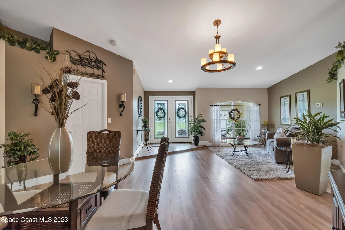 Photo of 2550 Waring Lane