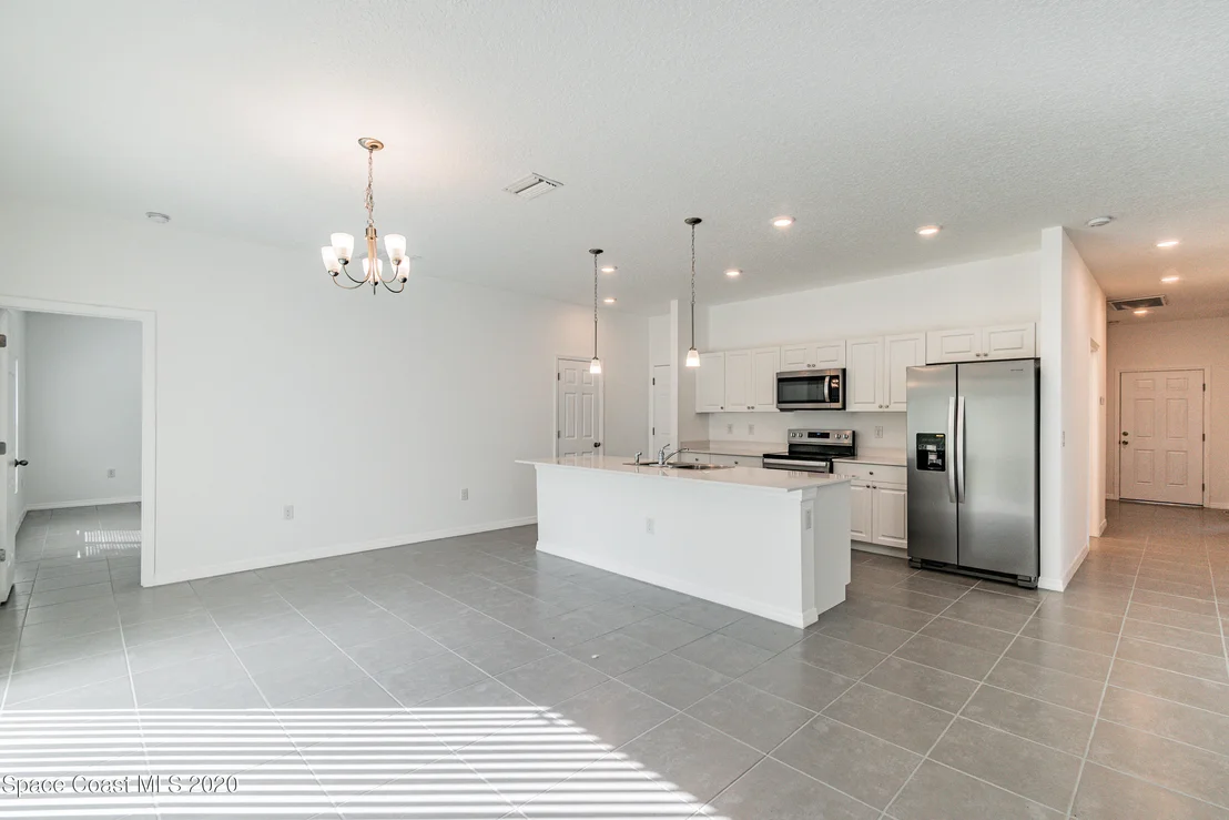 Photo of 850 Lyons Cir Circle NW