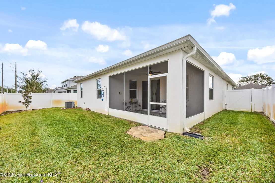 Photo of 880 Covington Court