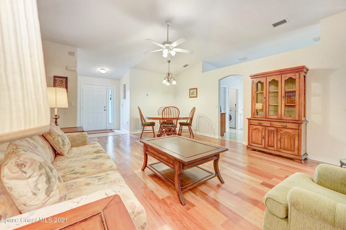 Photo of 1289 Corbett Lane