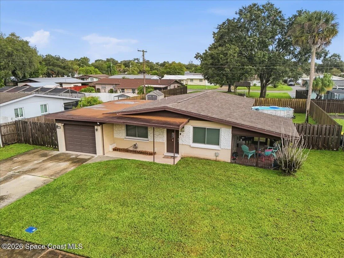 Photo of 2484 Victor Road