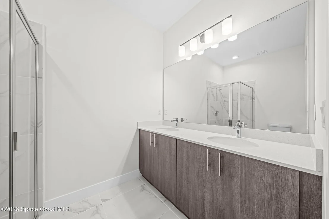 Photo of 1240 Cogan Drive SE