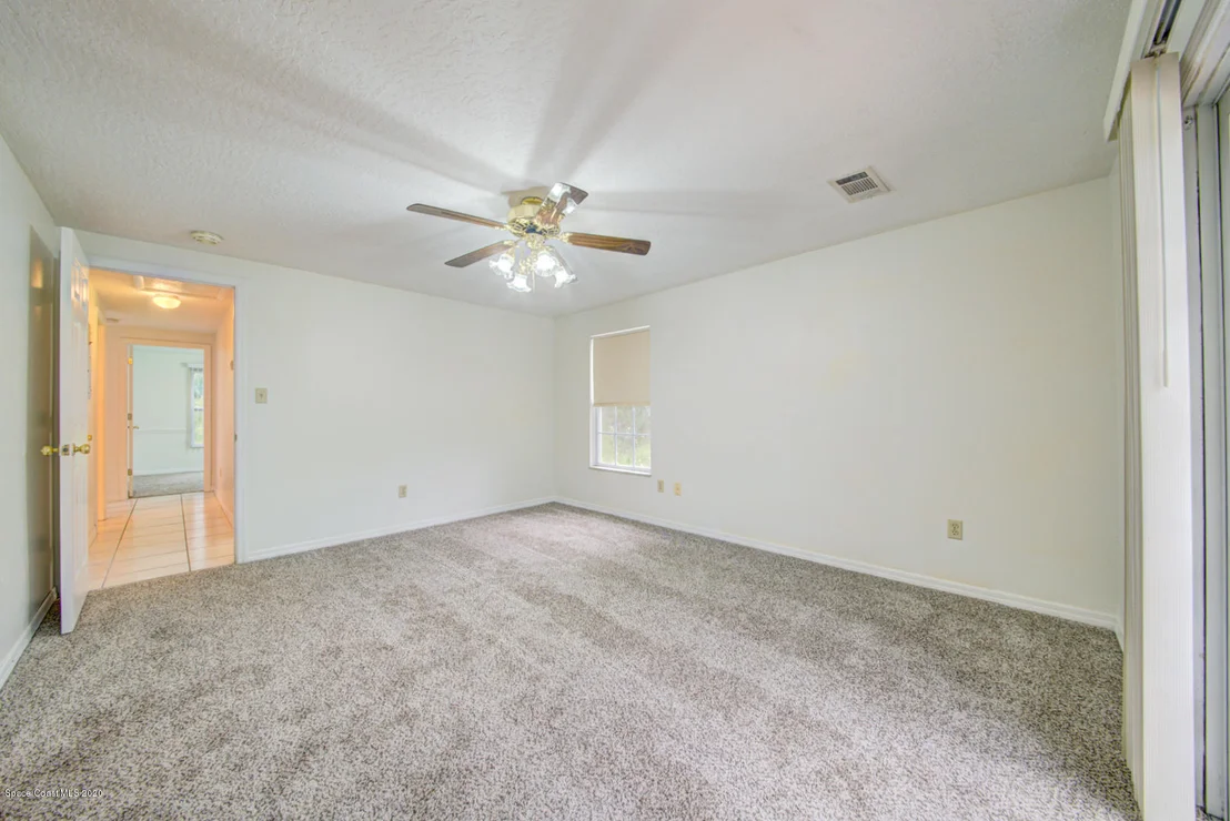 Photo of 4005 Alan Shepard Avenue