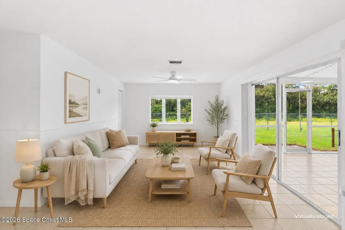 Photo of 1512 Meadowbrook Road NE