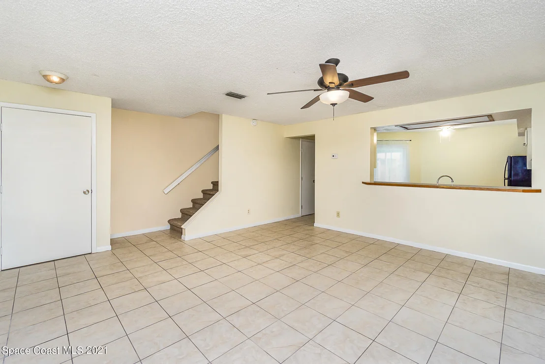 Photo of Unit 27 at 1880 Murrell Road