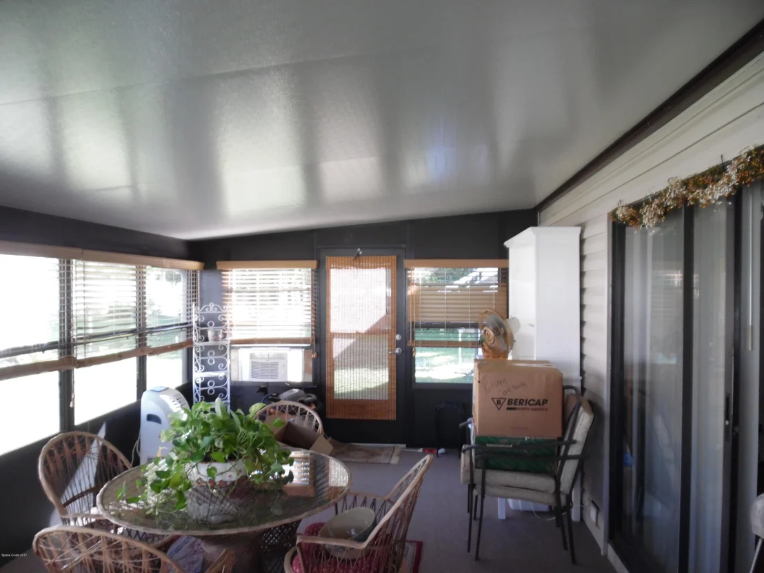 Photo of 5635 Algonquin Place