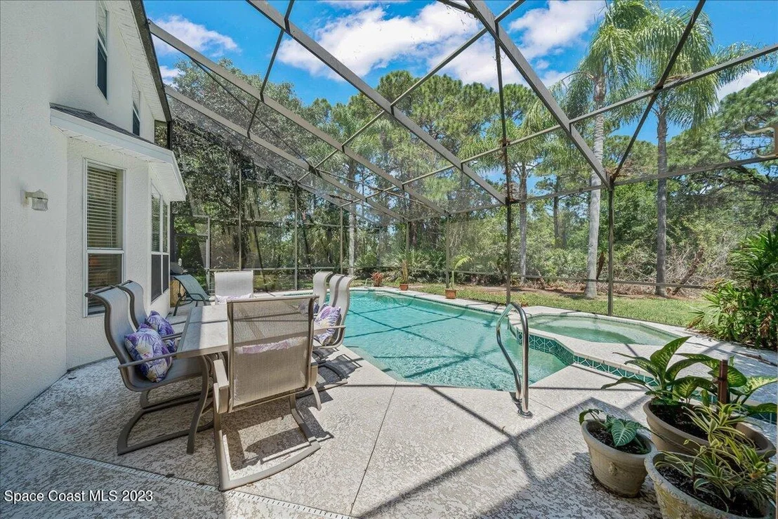 Photo of 708 Danesbrook Way