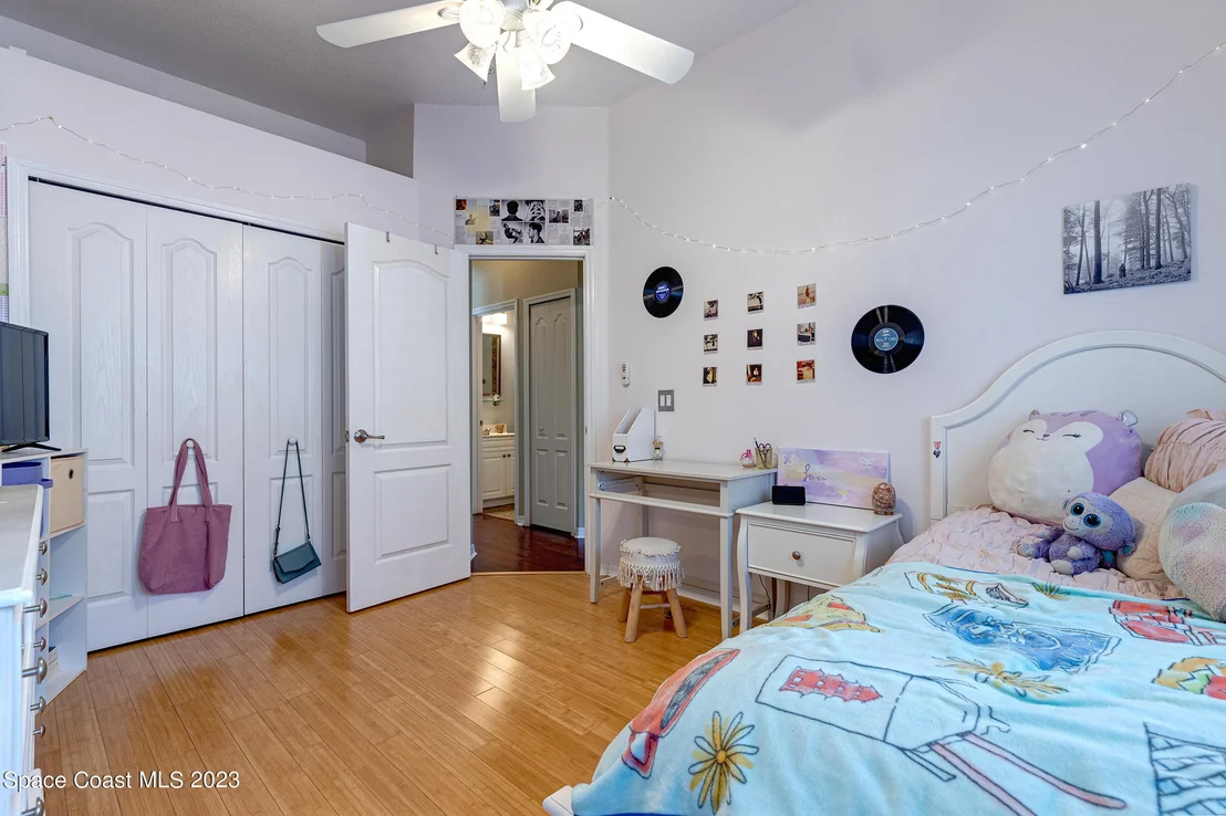 Photo of 832 Carriage Hill Road