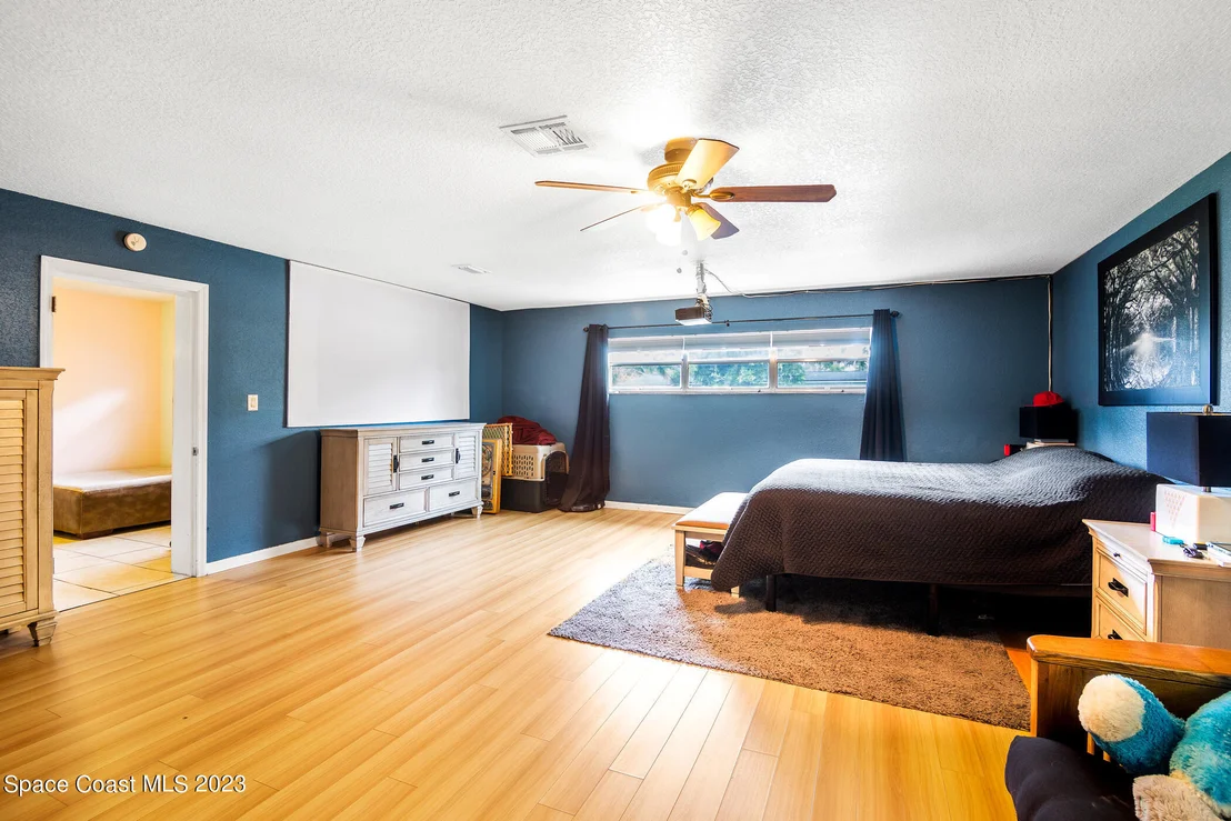 Photo of 2571 Glenn Avenue