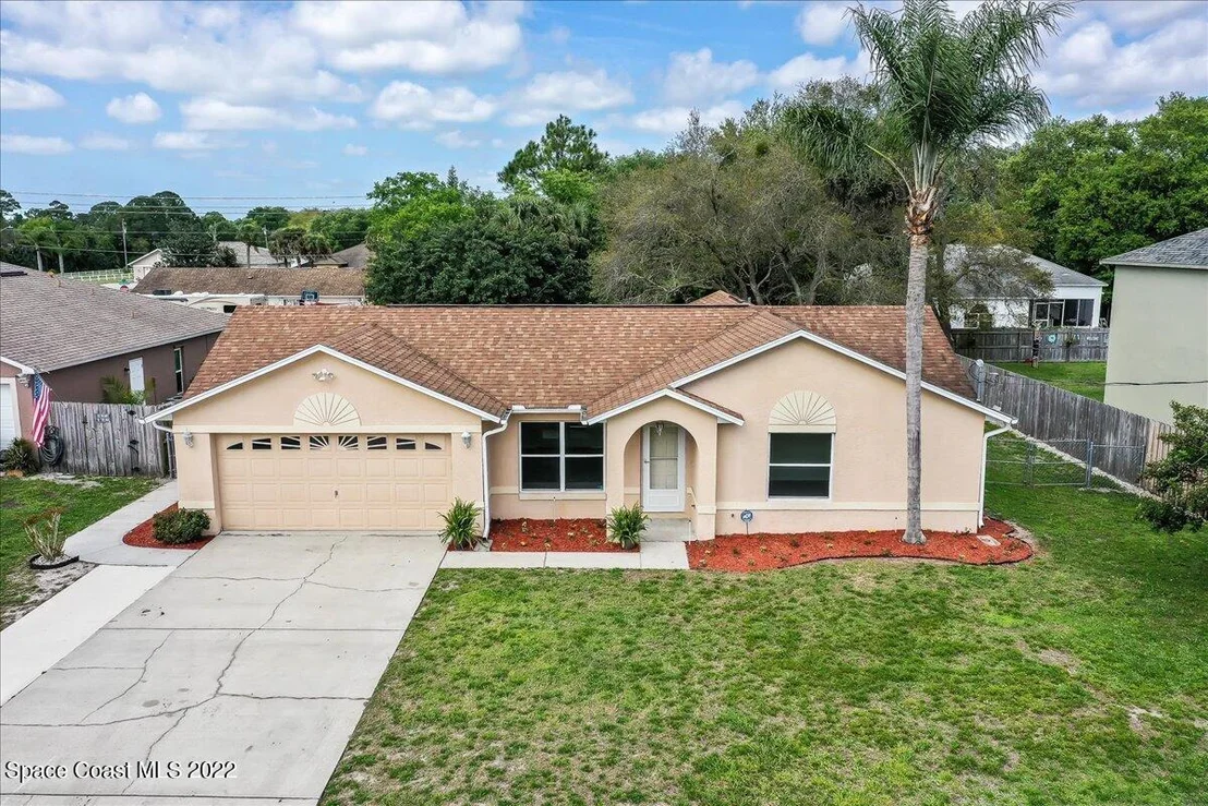 Photo of 6248 Bamboo Avenue