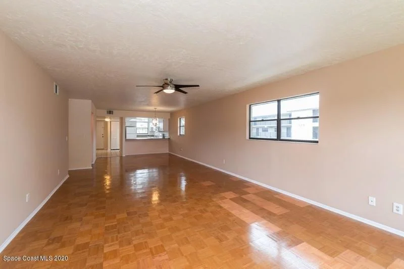 Photo of Unit 1221 at 305 Tangle Run Boulevard