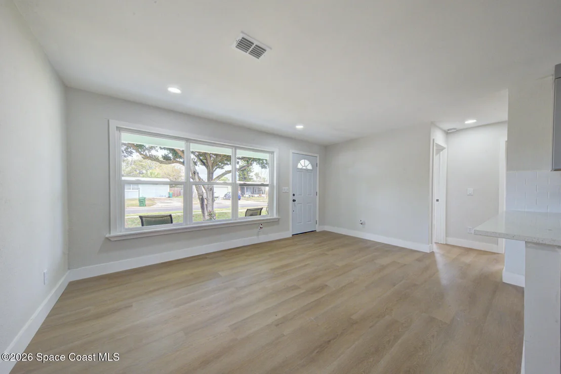 Photo of 1029 Illinois Road