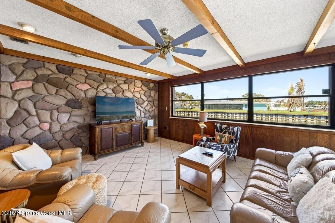 Photo of 200 Rose Drive