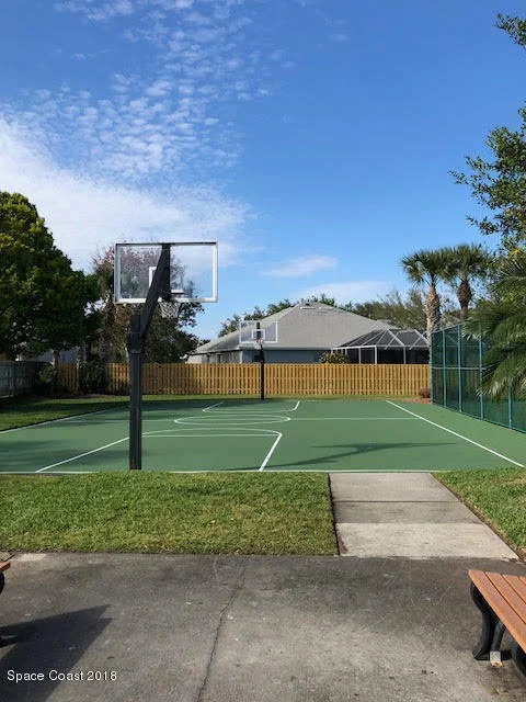 Photo of 5887 Arlington Circle