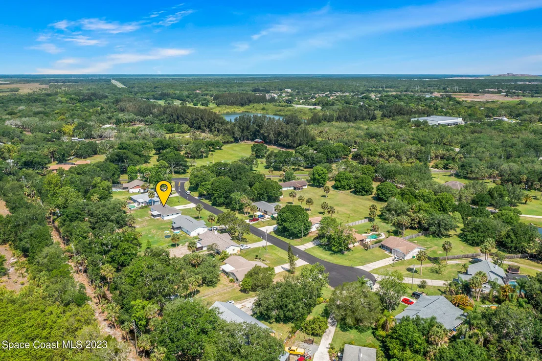 Photo of 5065 Bradbie Lane