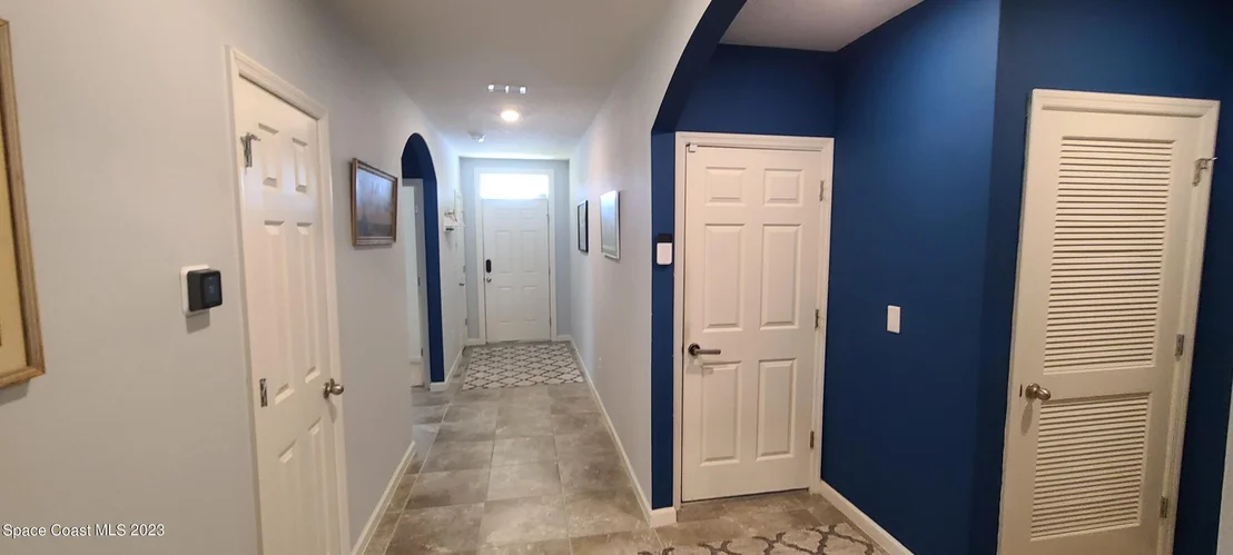 Photo of 548 Coyote Drive