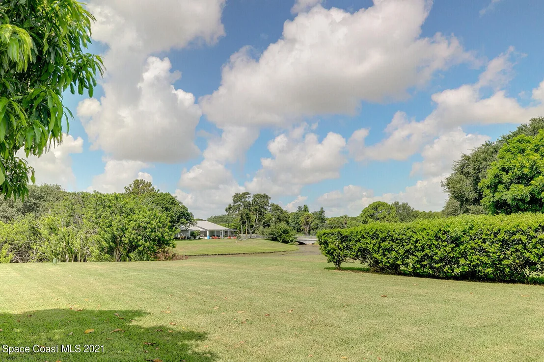 Photo of 849 Villa Drive