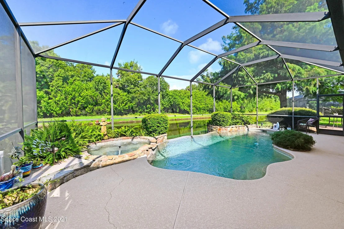 Photo of 2330 Stonebridge Drive