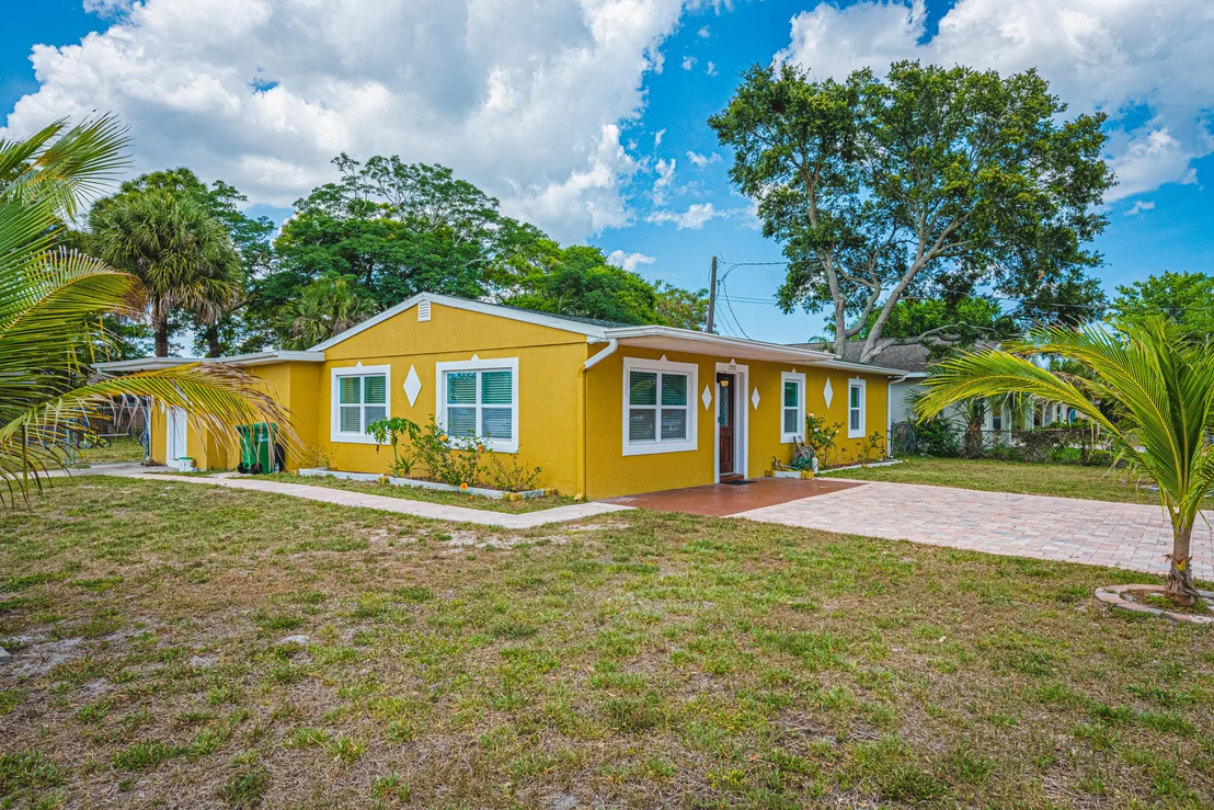 Photo of 200 Lantana Lane