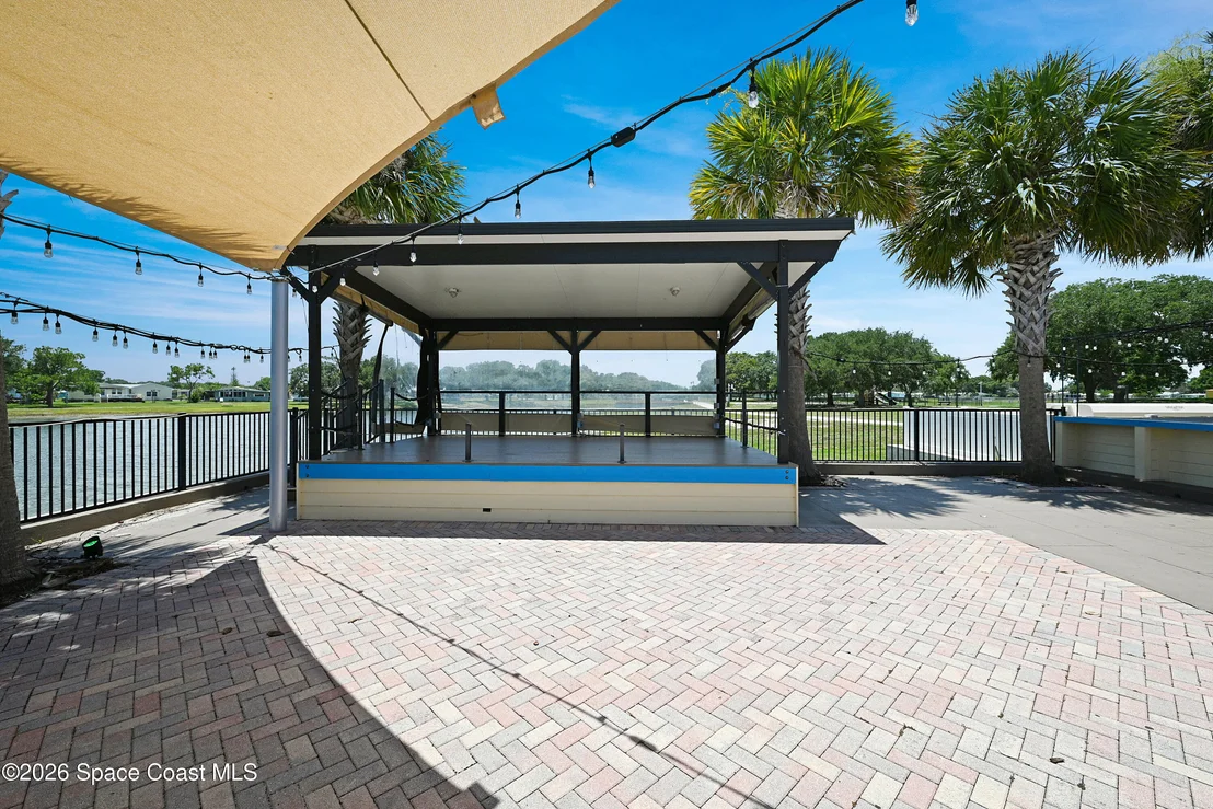 Photo of 451 E Egret Circle
