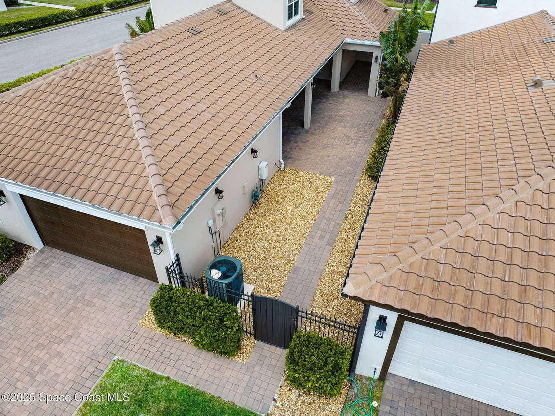 Photo of 2246 Pravny Lane