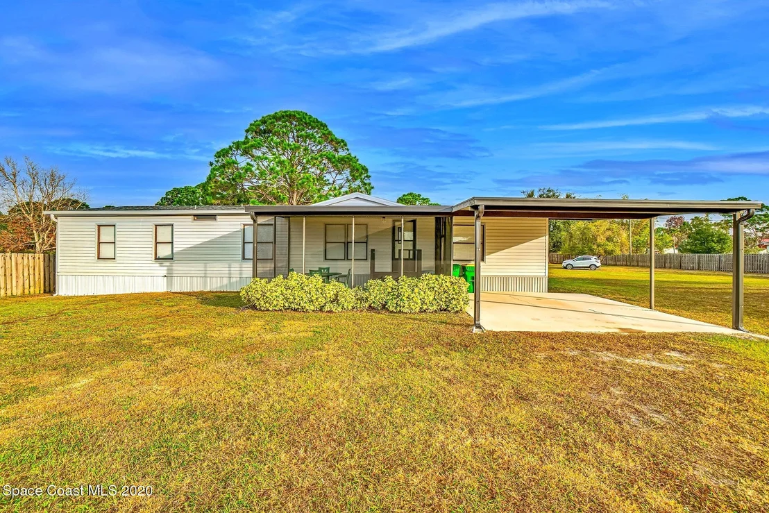 Photo of 620 Camp Road