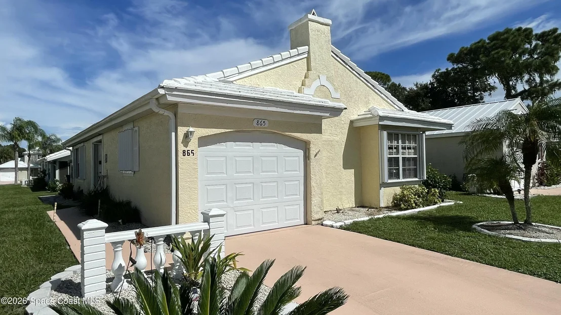 Photo of 865 Bracken Terrace NE